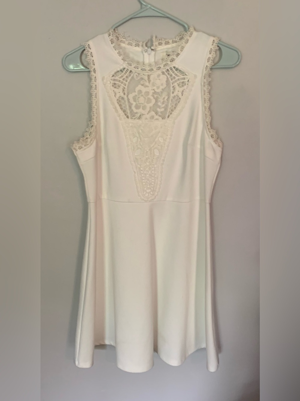 Francesca’s Cream Lace Yoke Sleeveless Skater Dress, size Medium
